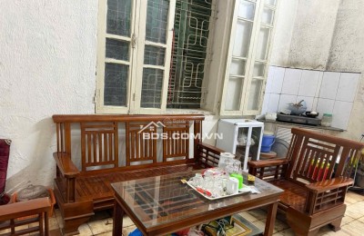 Chính chủ cho thuê nhà Phố Nguyễn Huy Tự - Hai Bà Trưng - 30m2 - tầng 1 - 5,5tr/tháng